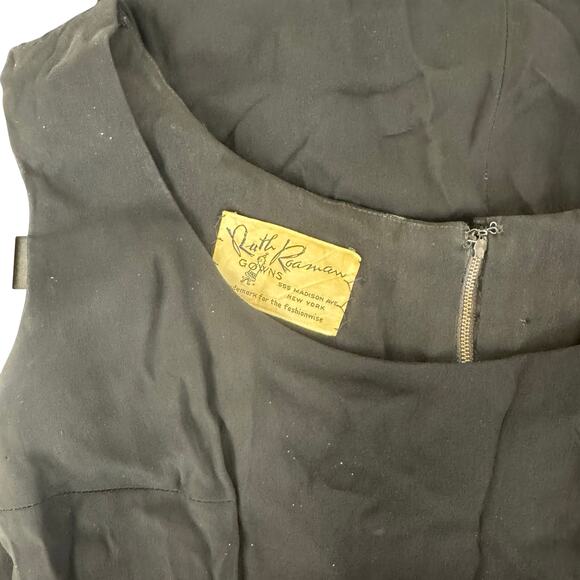 1950s Ruth Roaman Sheath Dress – Black Crepe Over Satin, Madison Ave Label - Picture 2 of 16